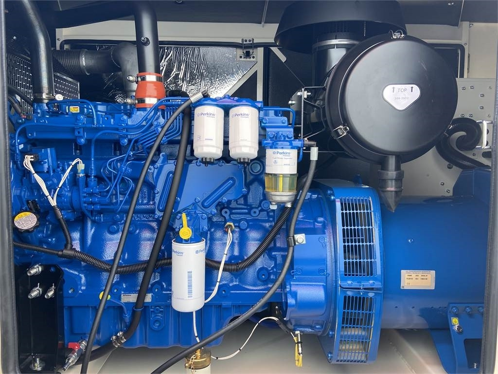 FG Wilson P220-3 - 220 kVA Genset - DPX-16012 - Generaatorikomplekt: pilt 4 FG Wilson P220-3 - 220 kVA Genset - DPX-16012 - Generaatorikomplekt: pilt 4