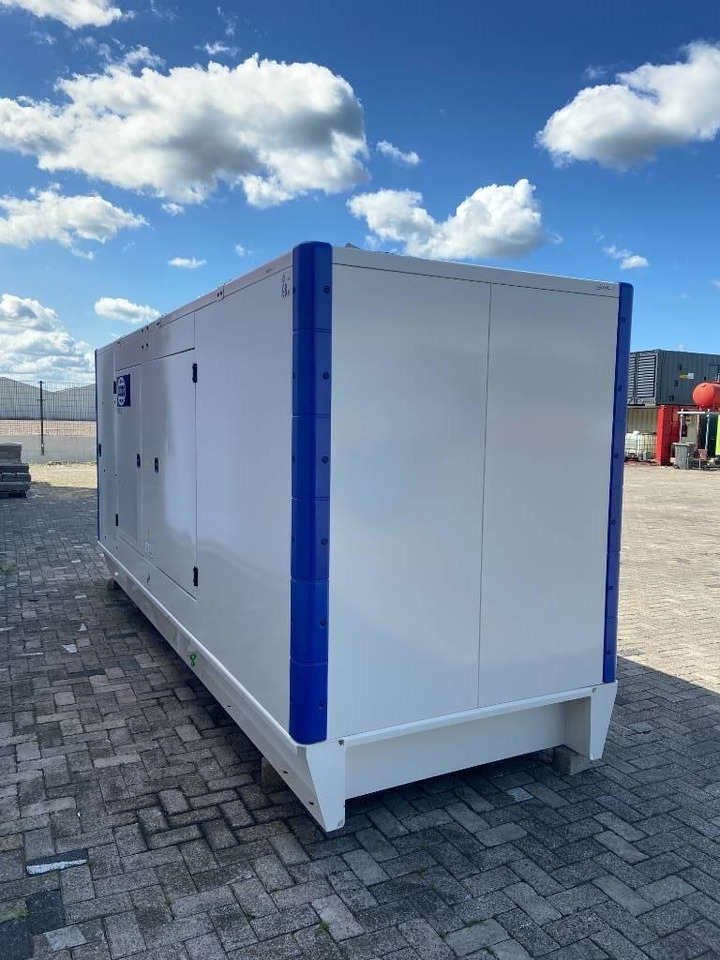 FG Wilson P550-3 - 550 kVA Genset - DPX-16020 - Generaatorikomplekt: pilt 2 FG Wilson P550-3 - 550 kVA Genset - DPX-16020 - Generaatorikomplekt: pilt 2