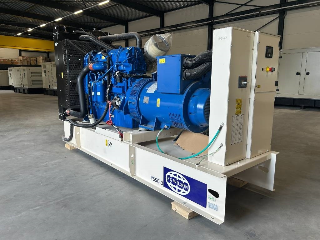 FG Wilson P550-3 - 550 kVA Open Genset - DPX-16020-O - Generaatorikomplekt: pilt 5 FG Wilson P550-3 - 550 kVA Open Genset - DPX-16020-O - Generaatorikomplekt: pilt 5