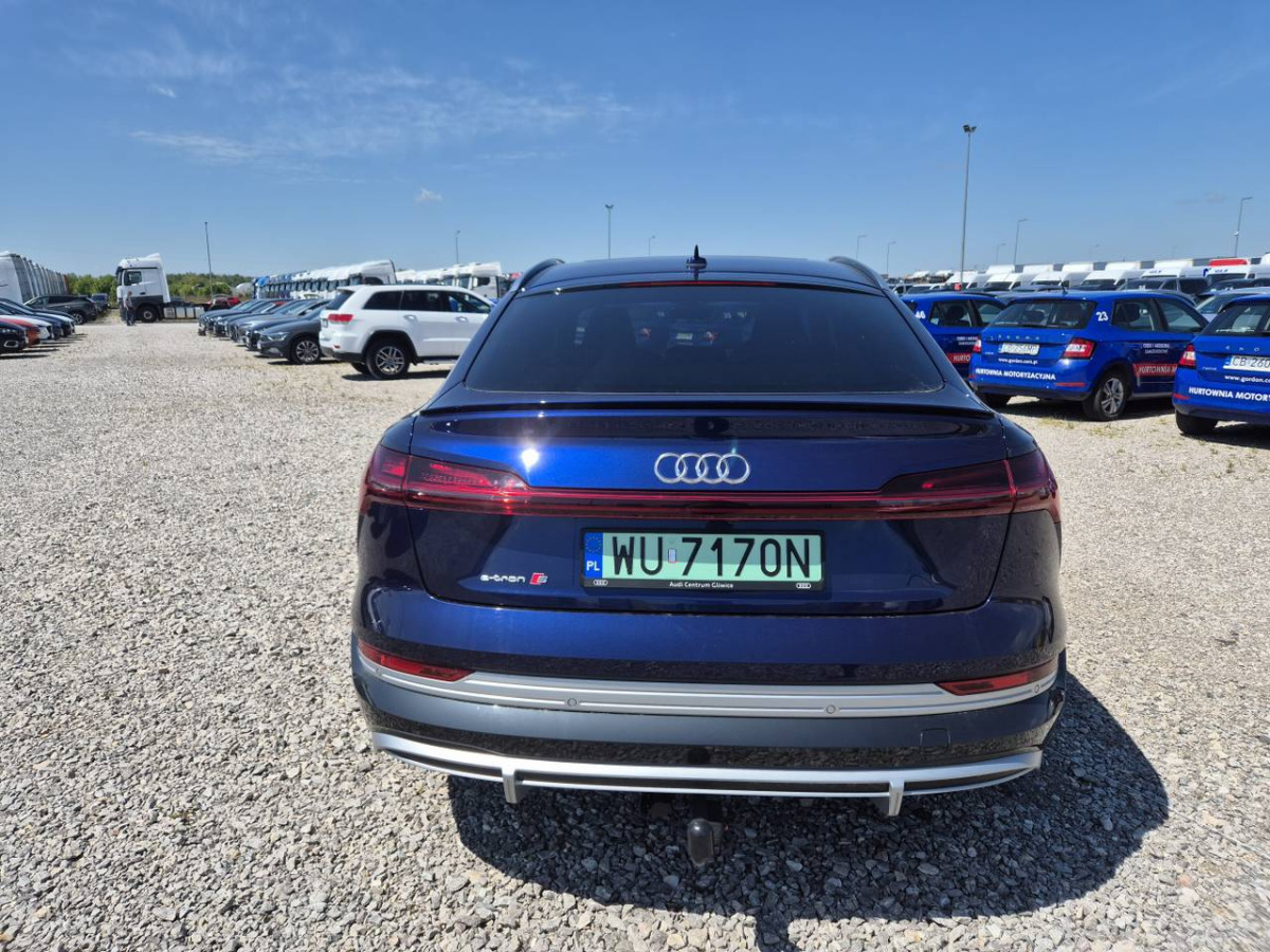 AUDI E-TRON S SPORTBACK SUV - Maastur: pilt 5 AUDI E-TRON S SPORTBACK SUV - Maastur: pilt 5