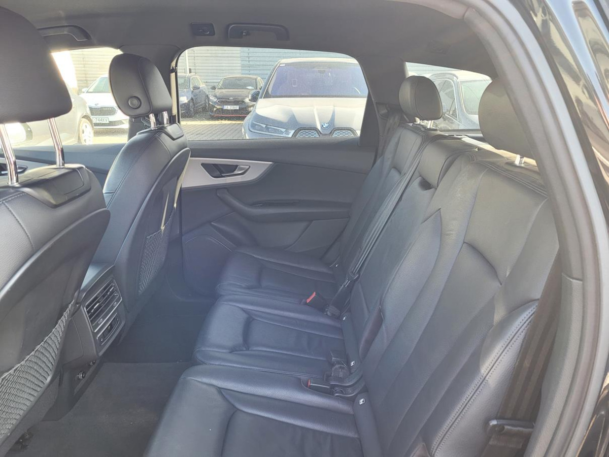 Maastur AUDI Q7 SUV: pilt 15