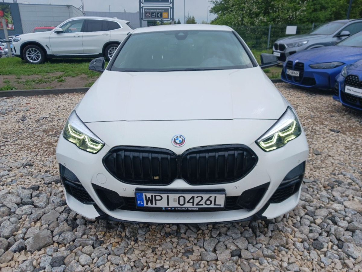 BMW 218i M Sport SEDAN - Sedaan: pilt 5 BMW 218i M Sport SEDAN - Sedaan: pilt 5