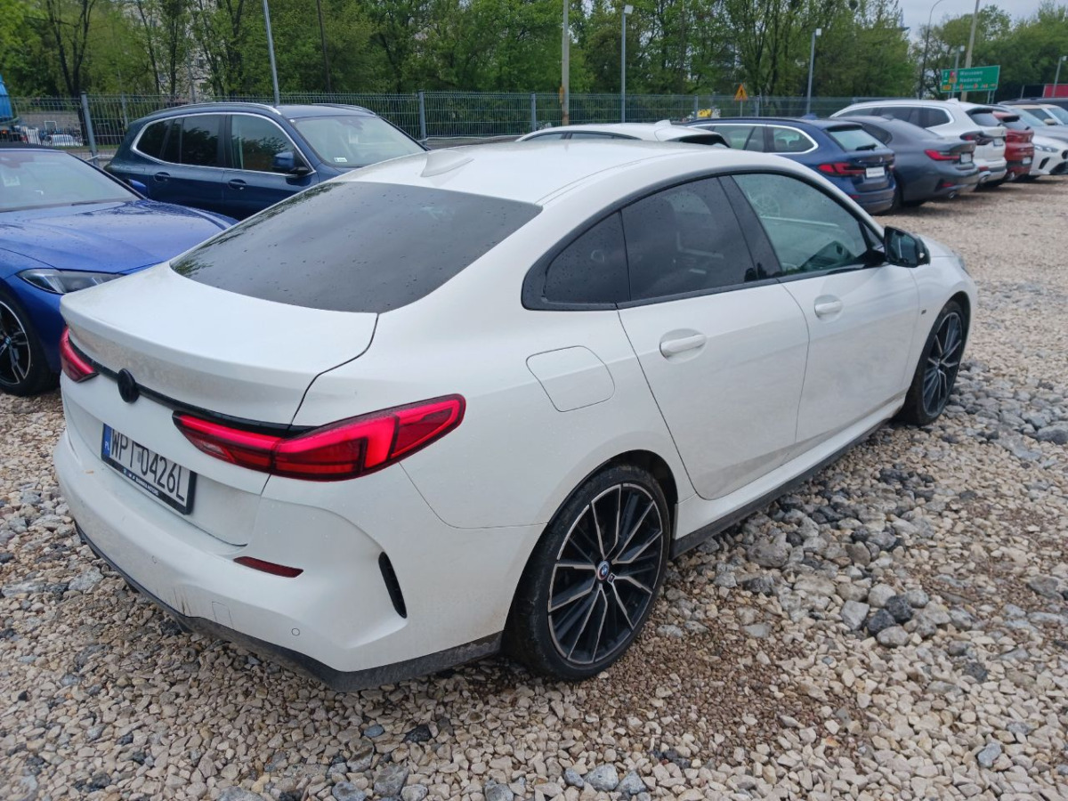 BMW 218i M Sport SEDAN - Sedaan: pilt 3 BMW 218i M Sport SEDAN - Sedaan: pilt 3