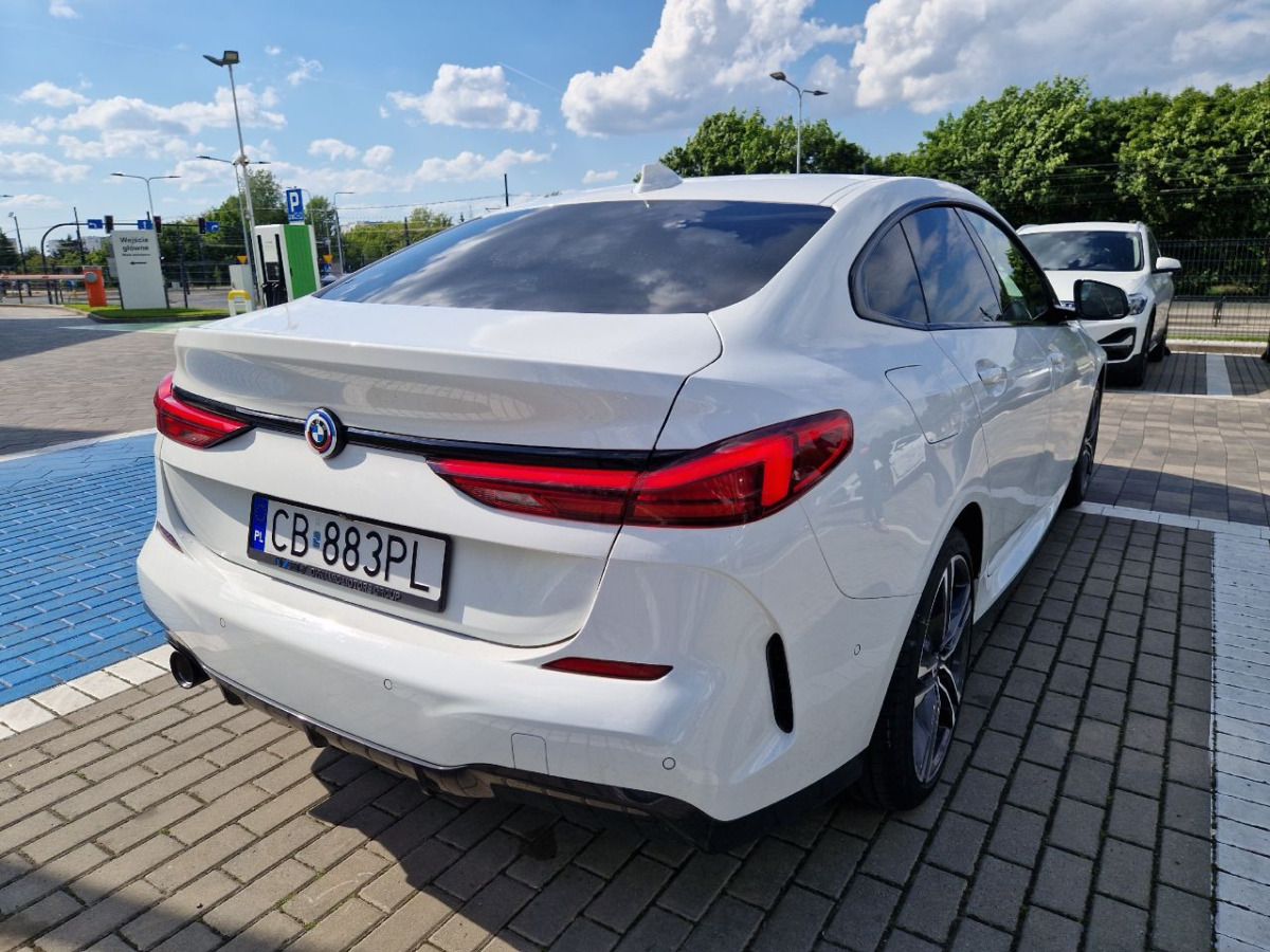 BMW 218i M Sport SEDAN - Sedaan: pilt 3 BMW 218i M Sport SEDAN - Sedaan: pilt 3