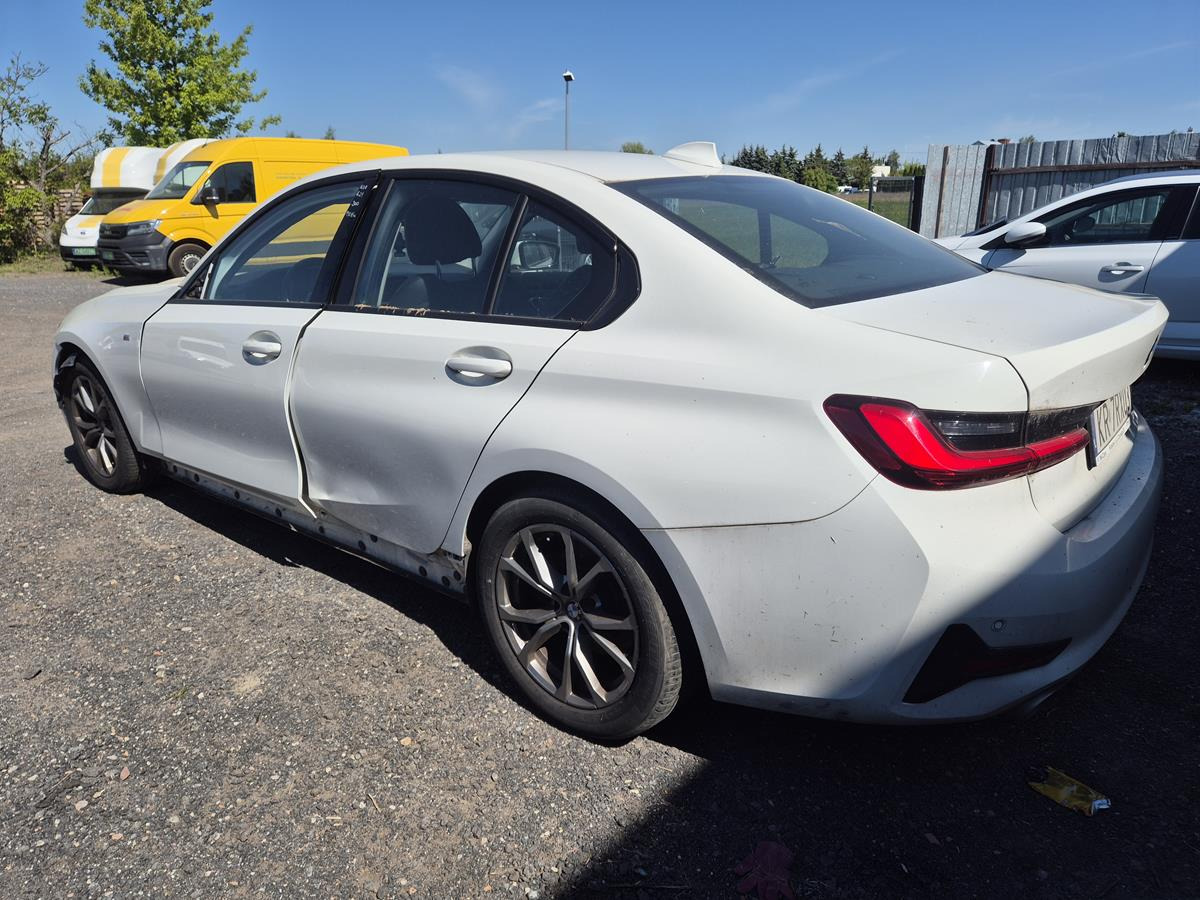 BMW 318 I SPORT LINE SEDAN - Sedaan: pilt 4 BMW 318 I SPORT LINE SEDAN - Sedaan: pilt 4
