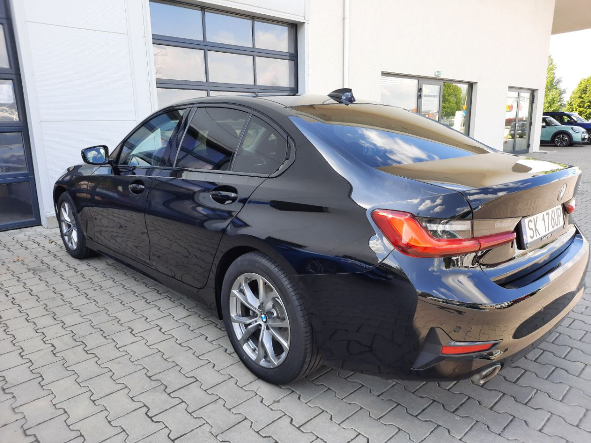 BMW 318 I SPORT LINE SEDAN - Sedaan: pilt 4 BMW 318 I SPORT LINE SEDAN - Sedaan: pilt 4