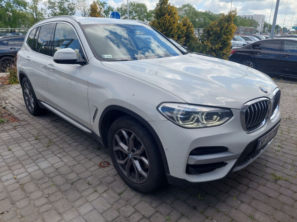 BMW X3 xDrive30i GPF xLine SUV - Maastur: pilt 1 BMW X3 xDrive30i GPF xLine SUV - Maastur: pilt 1