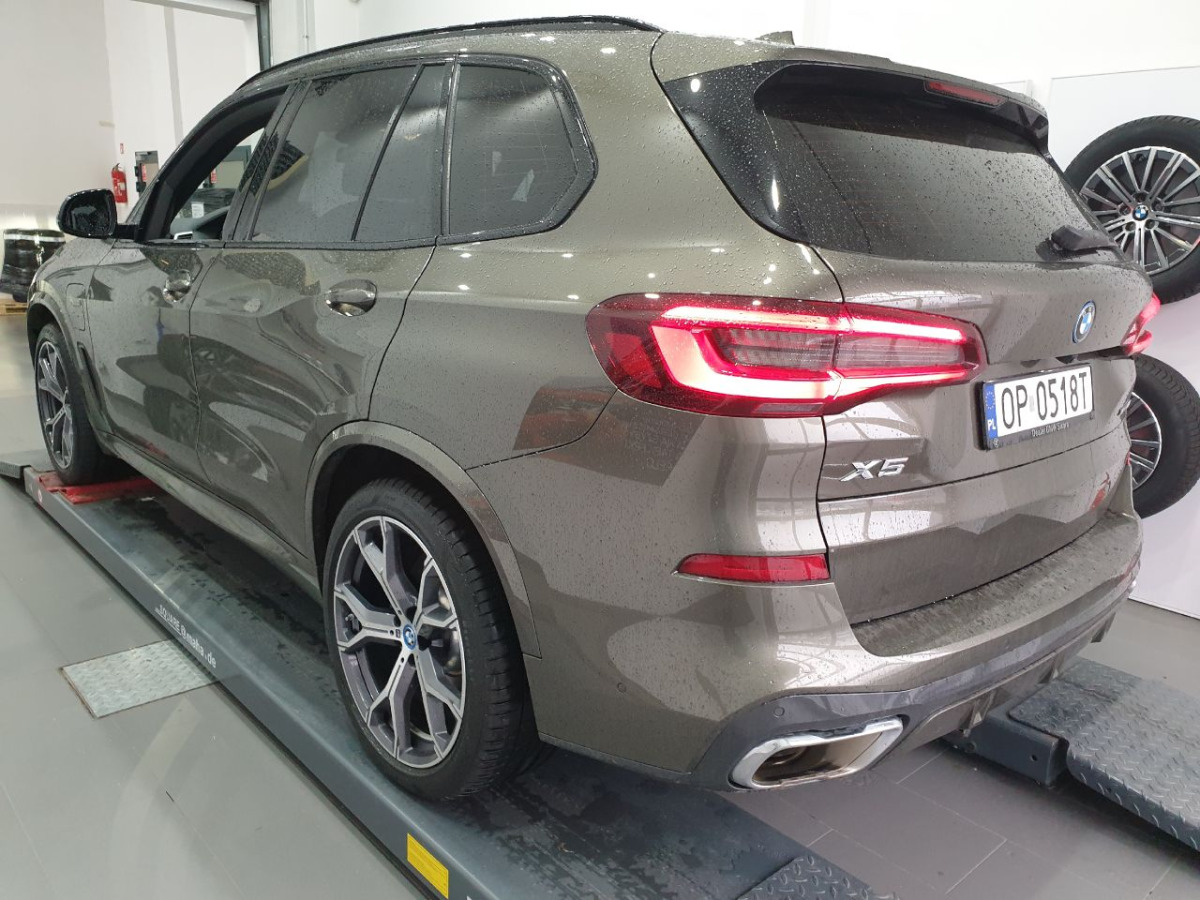 BMW X5 xDrive45e aut SUV - Maastur: pilt 4 BMW X5 xDrive45e aut SUV - Maastur: pilt 4
