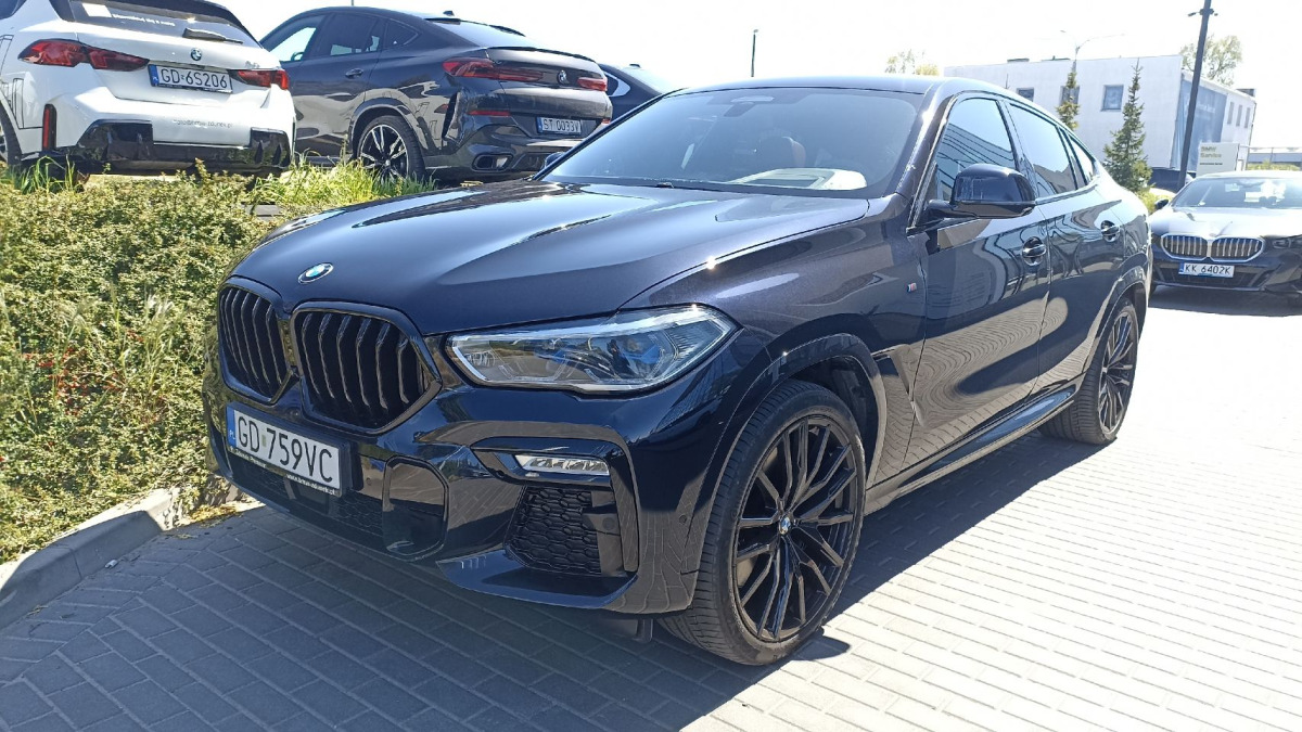 BMW X6 M50i SUV - Maastur: pilt 2 BMW X6 M50i SUV - Maastur: pilt 2