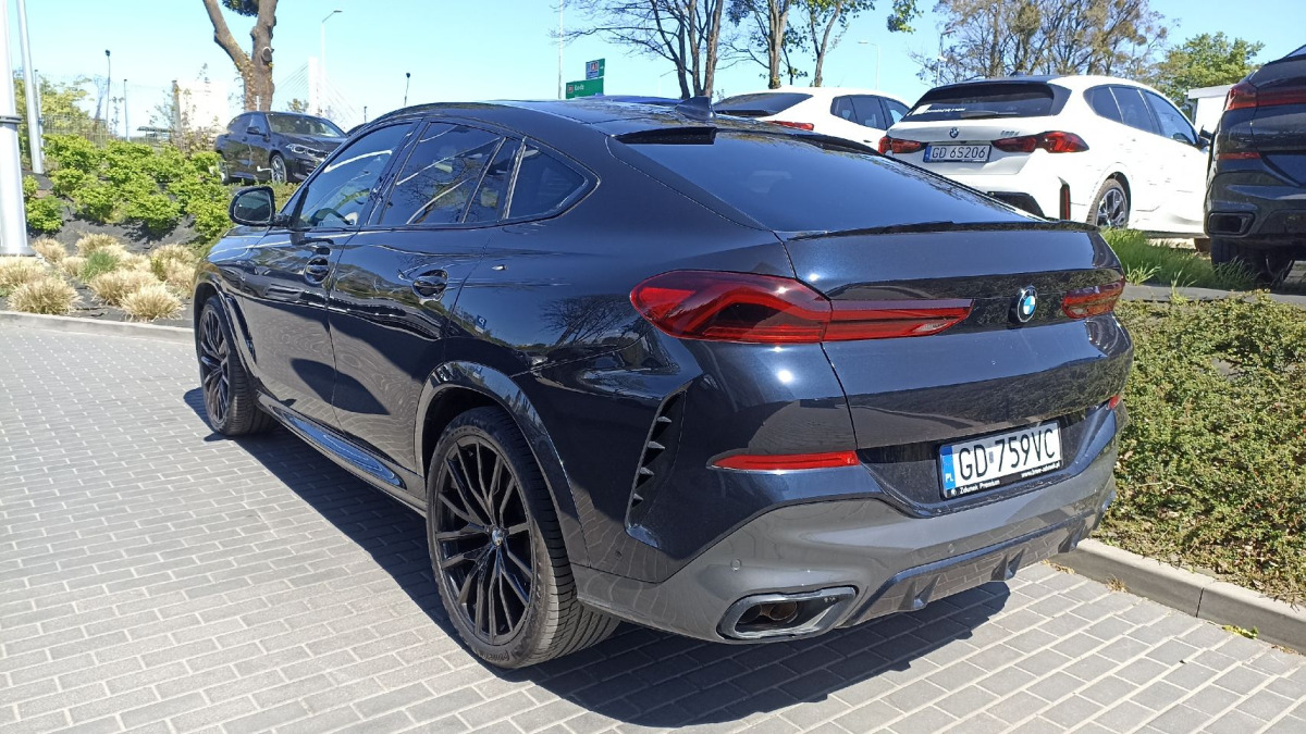 BMW X6 M50i SUV - Maastur: pilt 4 BMW X6 M50i SUV - Maastur: pilt 4