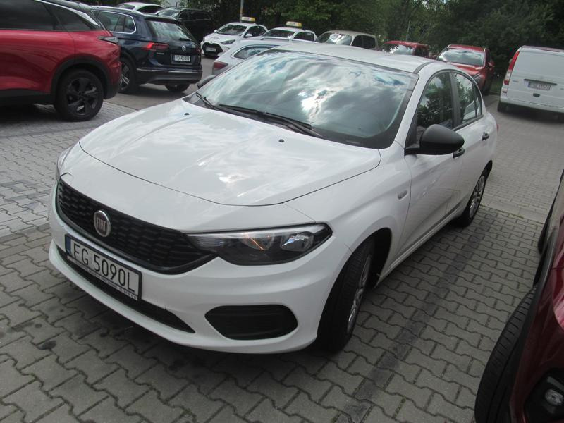 FIAT TIPO SEDAN - Sedaan: pilt 2 FIAT TIPO SEDAN - Sedaan: pilt 2