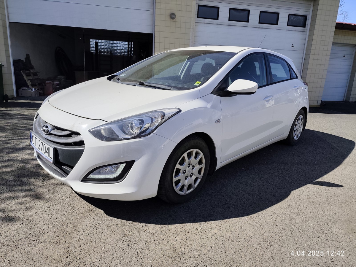 HYUNDAI I30 HATCHBACK - Luukpära: pilt 2 HYUNDAI I30 HATCHBACK - Luukpära: pilt 2