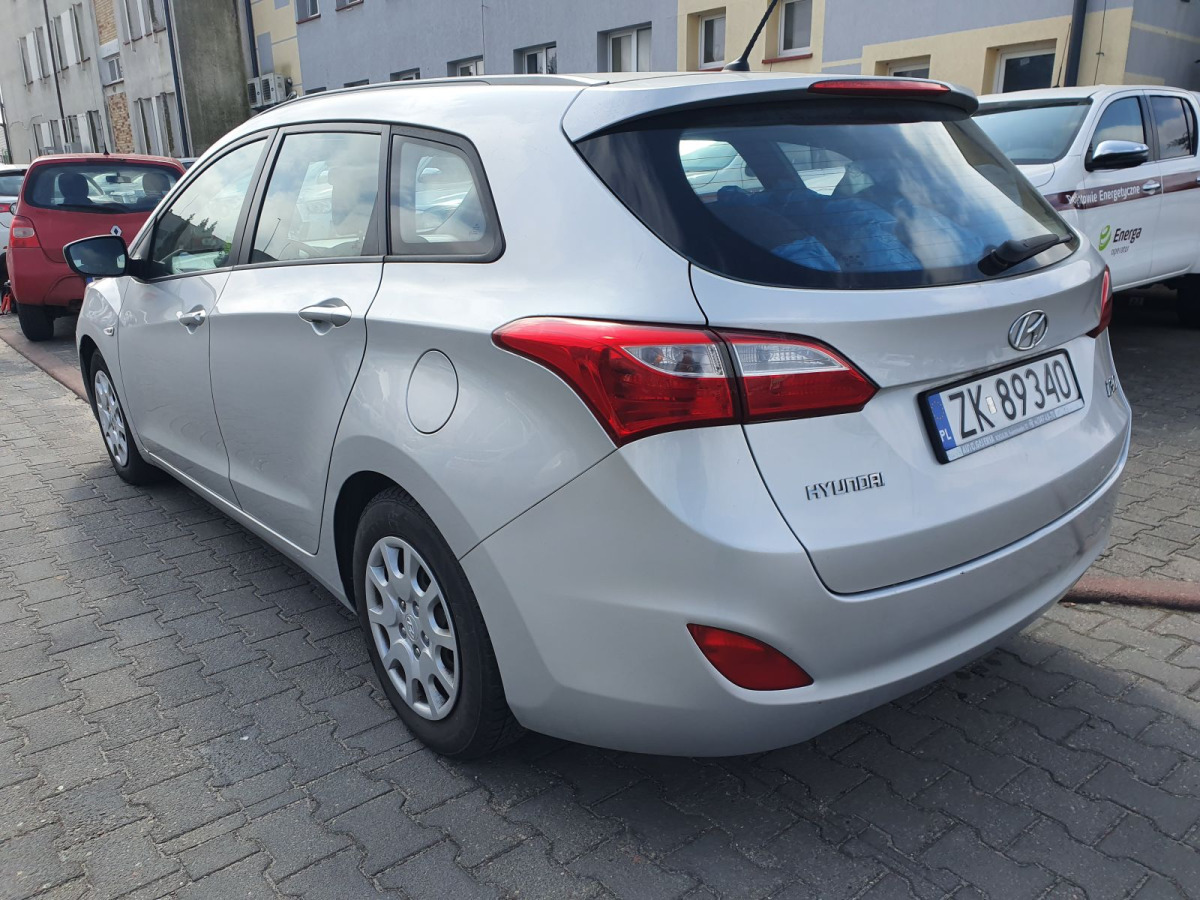 HYUNDAI I30 KOMBI - Auto: pilt 4 HYUNDAI I30 KOMBI - Auto: pilt 4