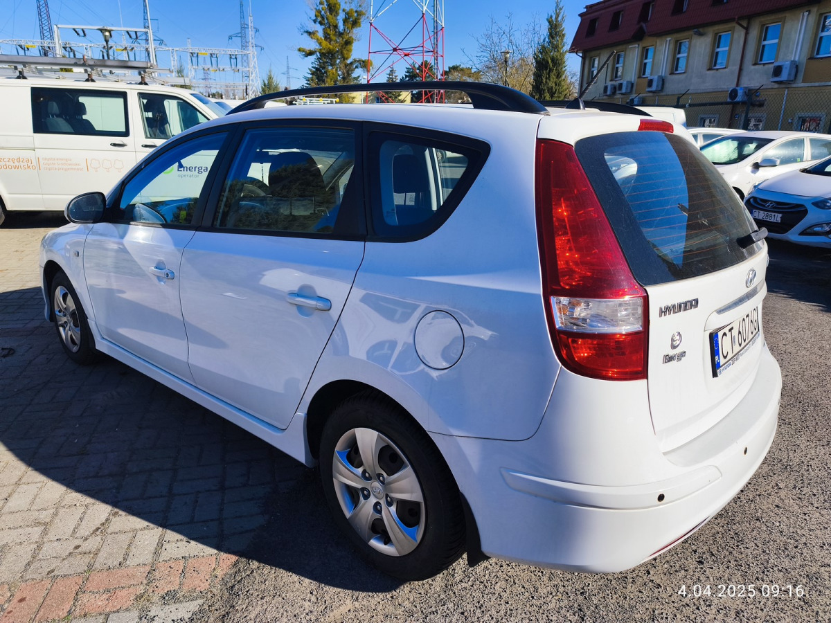 HYUNDAI I30 KOMBI - Auto: pilt 4 HYUNDAI I30 KOMBI - Auto: pilt 4