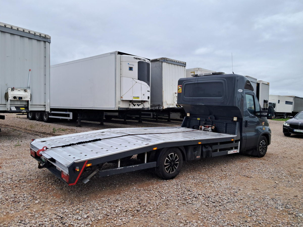 IVECO 35S18 AUTOLAWETA - Puksiirauto: pilt 4 IVECO 35S18 AUTOLAWETA - Puksiirauto: pilt 4