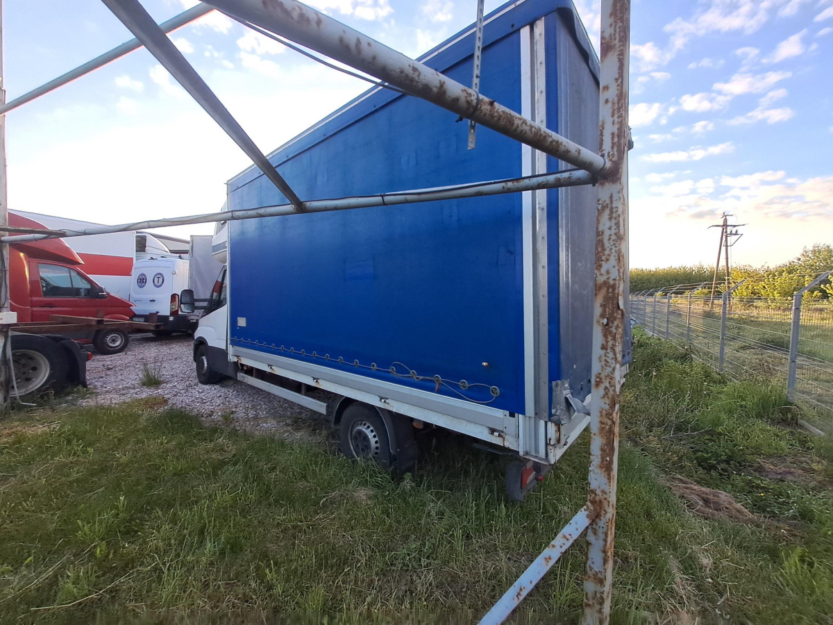 IVECO 35S18 PLANDEKA - Tent tarbesõiduk: pilt 5 IVECO 35S18 PLANDEKA - Tent tarbesõiduk: pilt 5