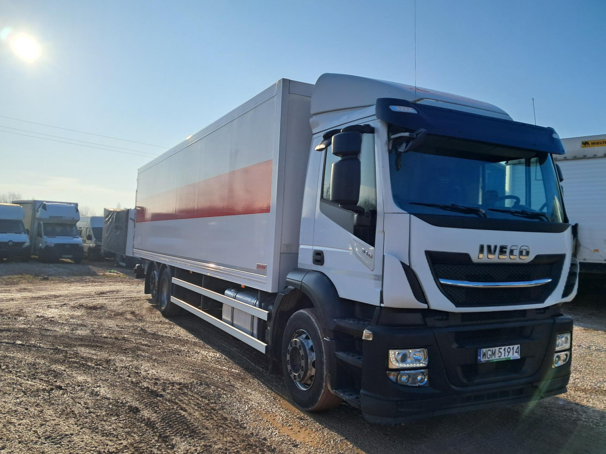 IVECO AD260SY/P KONTENER Z WINDĄ - Kasti veoauto: pilt 1 IVECO AD260SY/P KONTENER Z WINDĄ - Kasti veoauto: pilt 1
