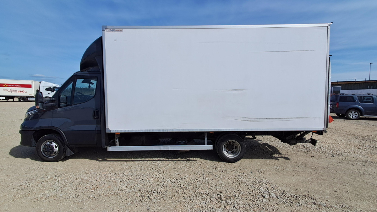 IVECO DAILY 50C18 KONTENER Z WINDĄ - Tarbesõiduk furgoon: pilt 4 IVECO DAILY 50C18 KONTENER Z WINDĄ - Tarbesõiduk furgoon: pilt 4