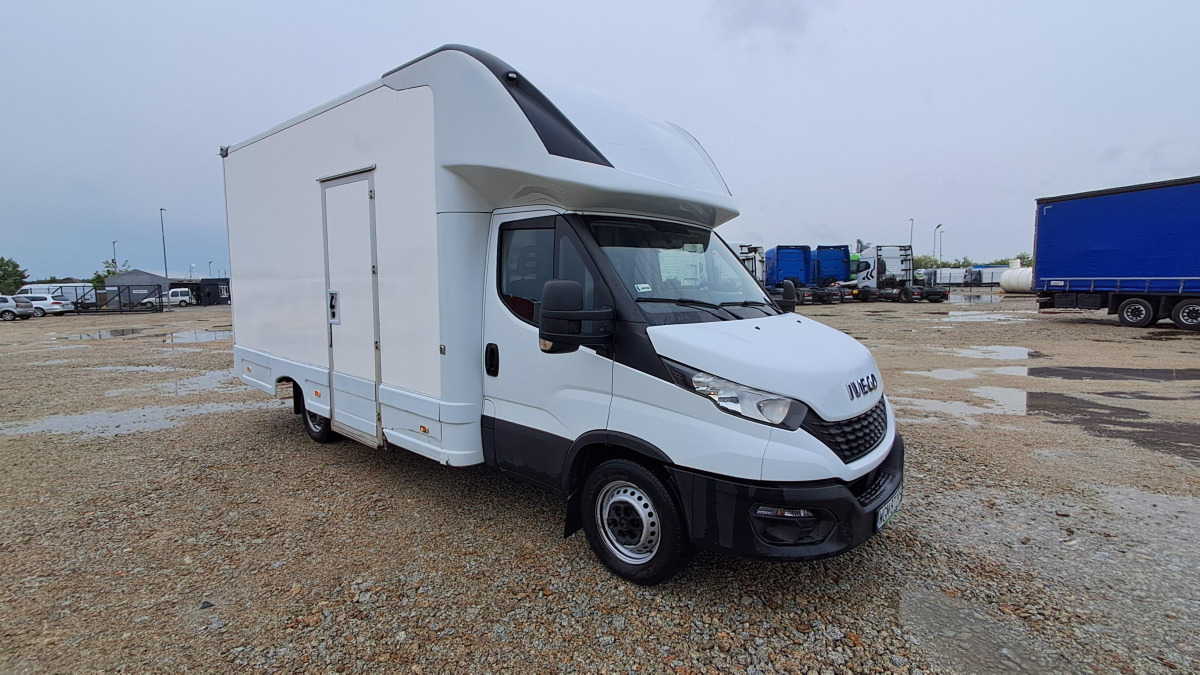 Tarbesõiduk furgoon IVECO DAILY KONTENER: pilt 1