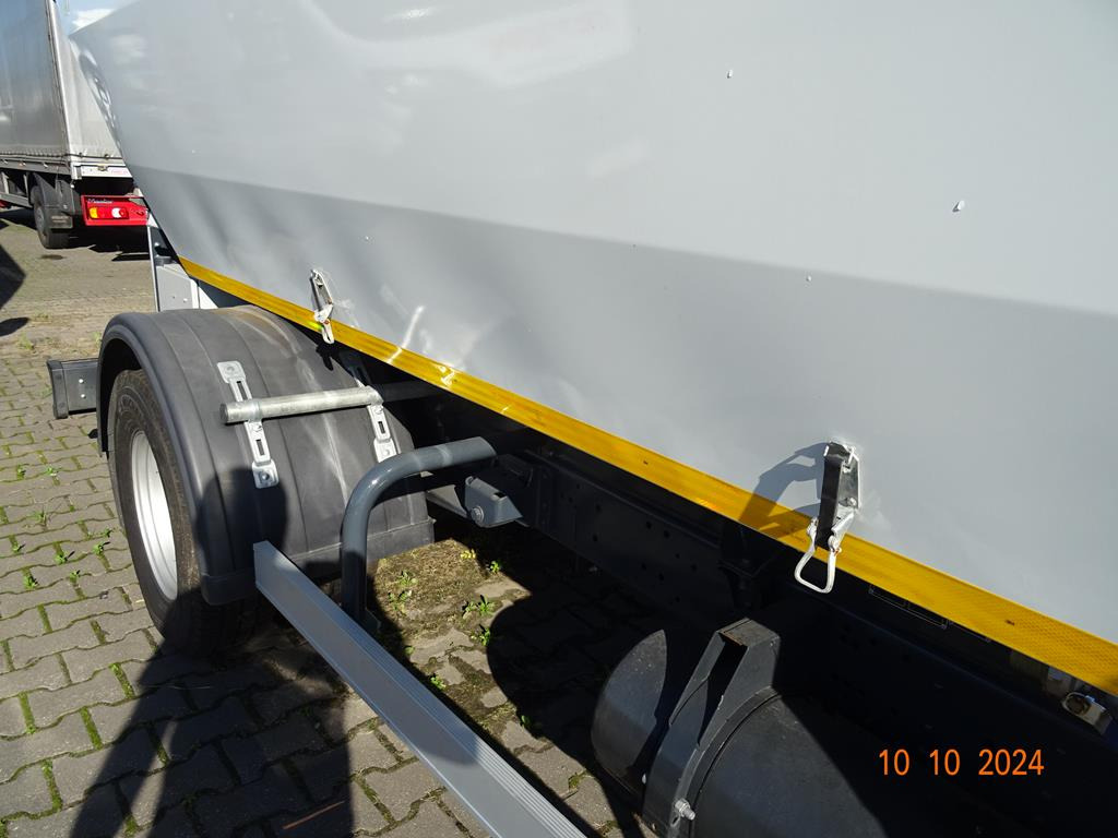 IVECO DAILY WYWÓZ ŚMIECI - Prügiauto: pilt 5 IVECO DAILY WYWÓZ ŚMIECI - Prügiauto: pilt 5