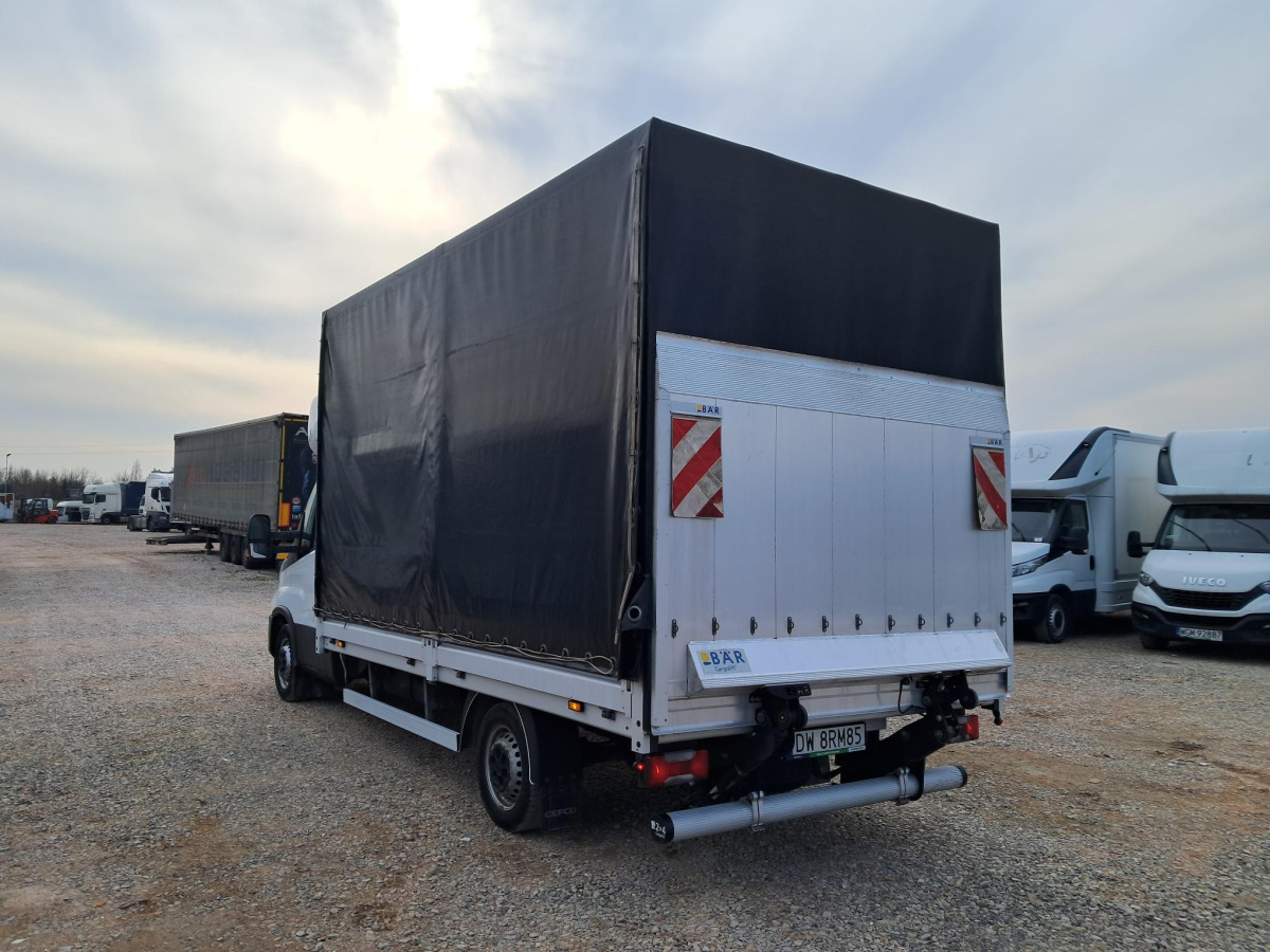 IVECO PLANDEKA Z WINDĄ - Tent tarbesõiduk: pilt 4 IVECO PLANDEKA Z WINDĄ - Tent tarbesõiduk: pilt 4