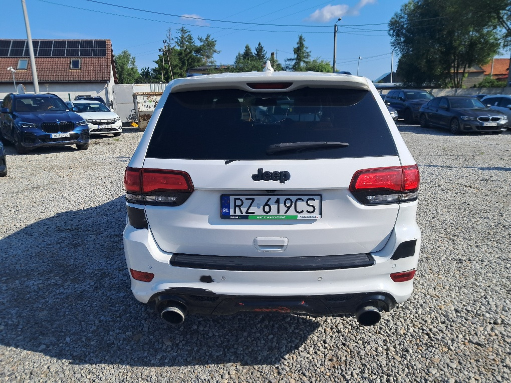 JEEP GRAND CHEROKEE SRT SUV - Maastur: pilt 4 JEEP GRAND CHEROKEE SRT SUV - Maastur: pilt 4