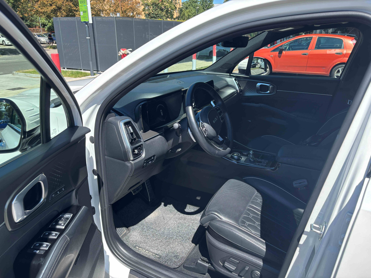 KIA SORENTO SUV - Maastur: pilt 5 KIA SORENTO SUV - Maastur: pilt 5