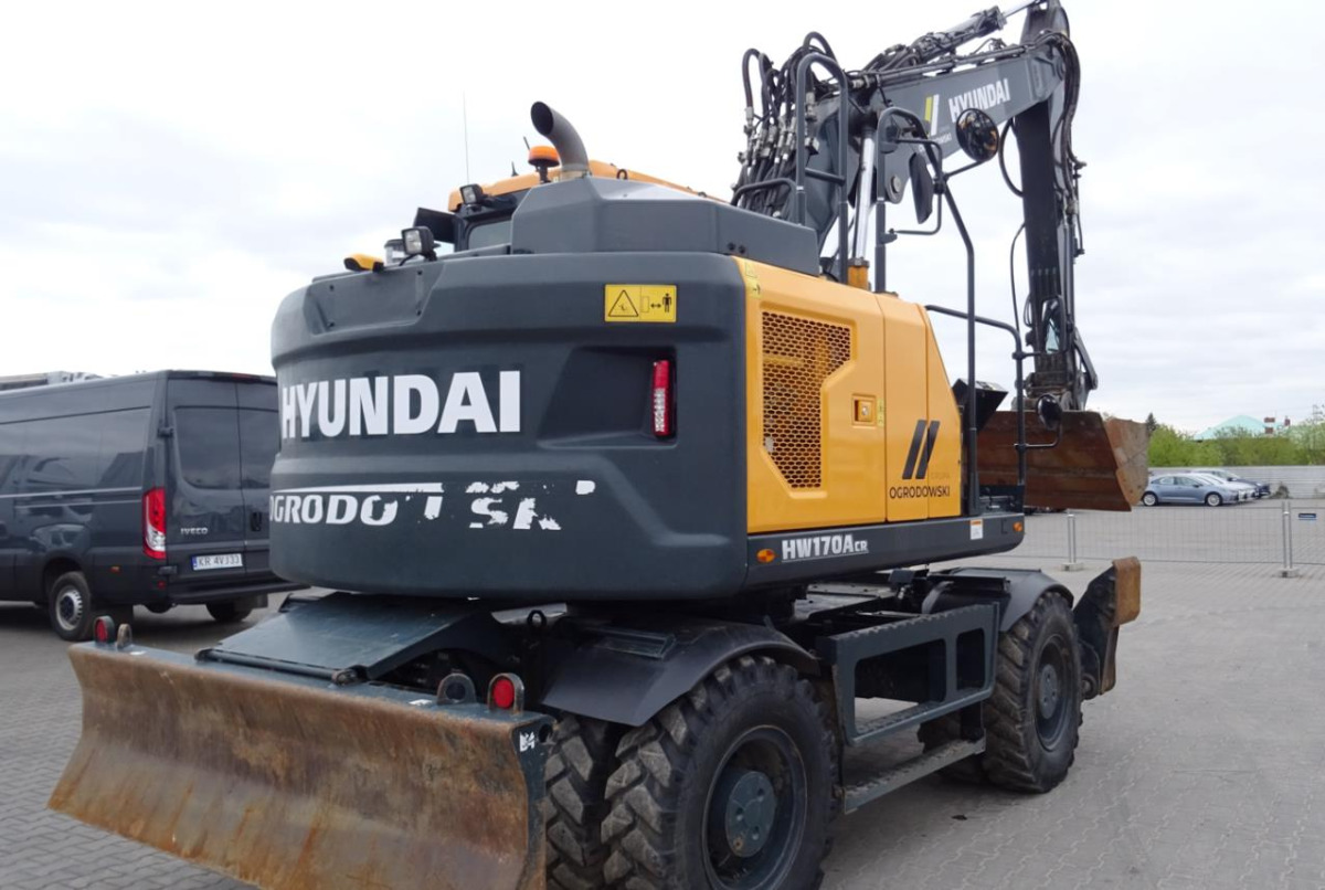 Koparka kołowa Hyundai HW170 ACR 2022 - 2005h - klimatyzacja - CE - Ratastel ekskavaator: pilt 4 Koparka kołowa Hyundai HW170 ACR 2022 - 2005h - klimatyzacja - CE - Ratastel ekskavaator: pilt 4