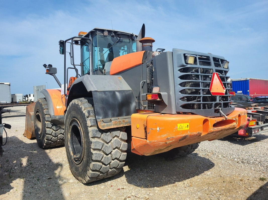 Ładowarka kołowa HITACHI ZW310 - Rataslaadur: pilt 5 Ładowarka kołowa HITACHI ZW310 - Rataslaadur: pilt 5