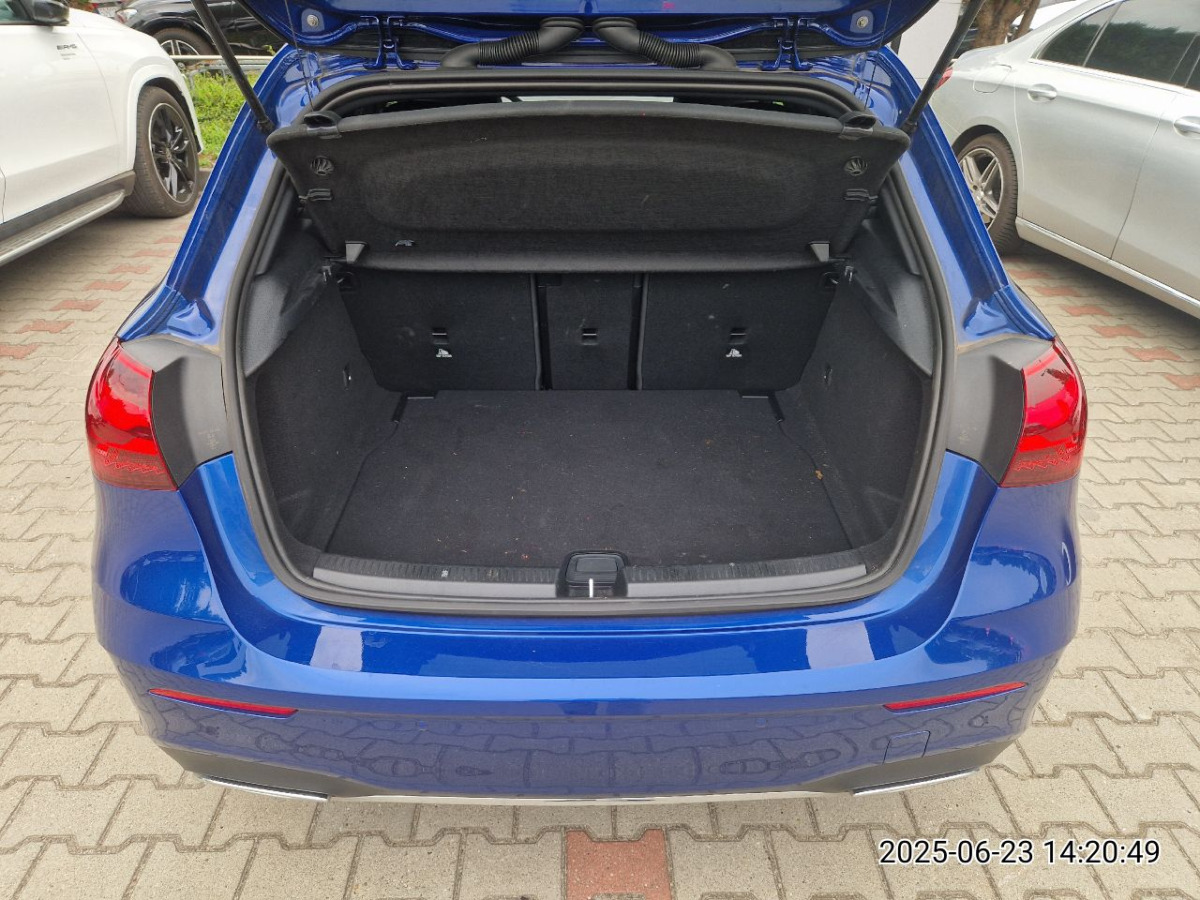 MERCEDES BENZ A 200 HATCHBACK - Luukpära: pilt 5 MERCEDES BENZ A 200 HATCHBACK - Luukpära: pilt 5