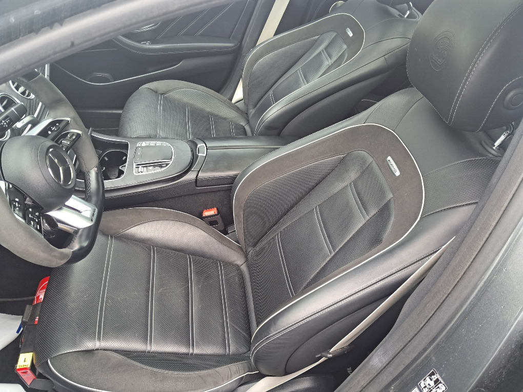 Sedaan MERCEDES BENZ AMG E63S SEDAN: pilt 11