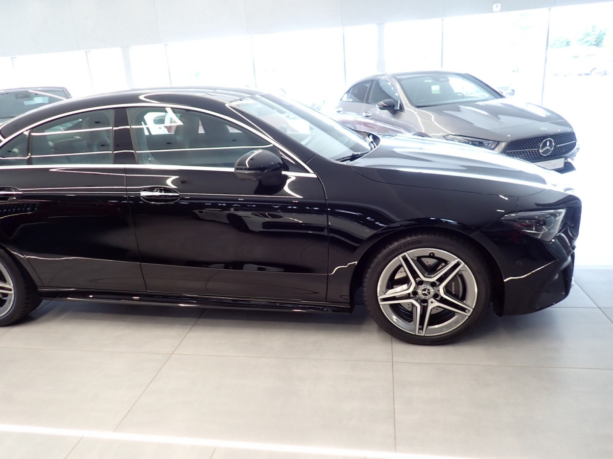 MERCEDES BENZ CLA 200 SEDAN - Sedaan: pilt 5 MERCEDES BENZ CLA 200 SEDAN - Sedaan: pilt 5