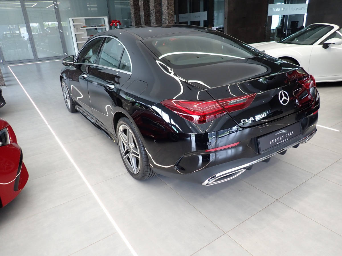MERCEDES BENZ CLA 200 SEDAN - Sedaan: pilt 4 MERCEDES BENZ CLA 200 SEDAN - Sedaan: pilt 4