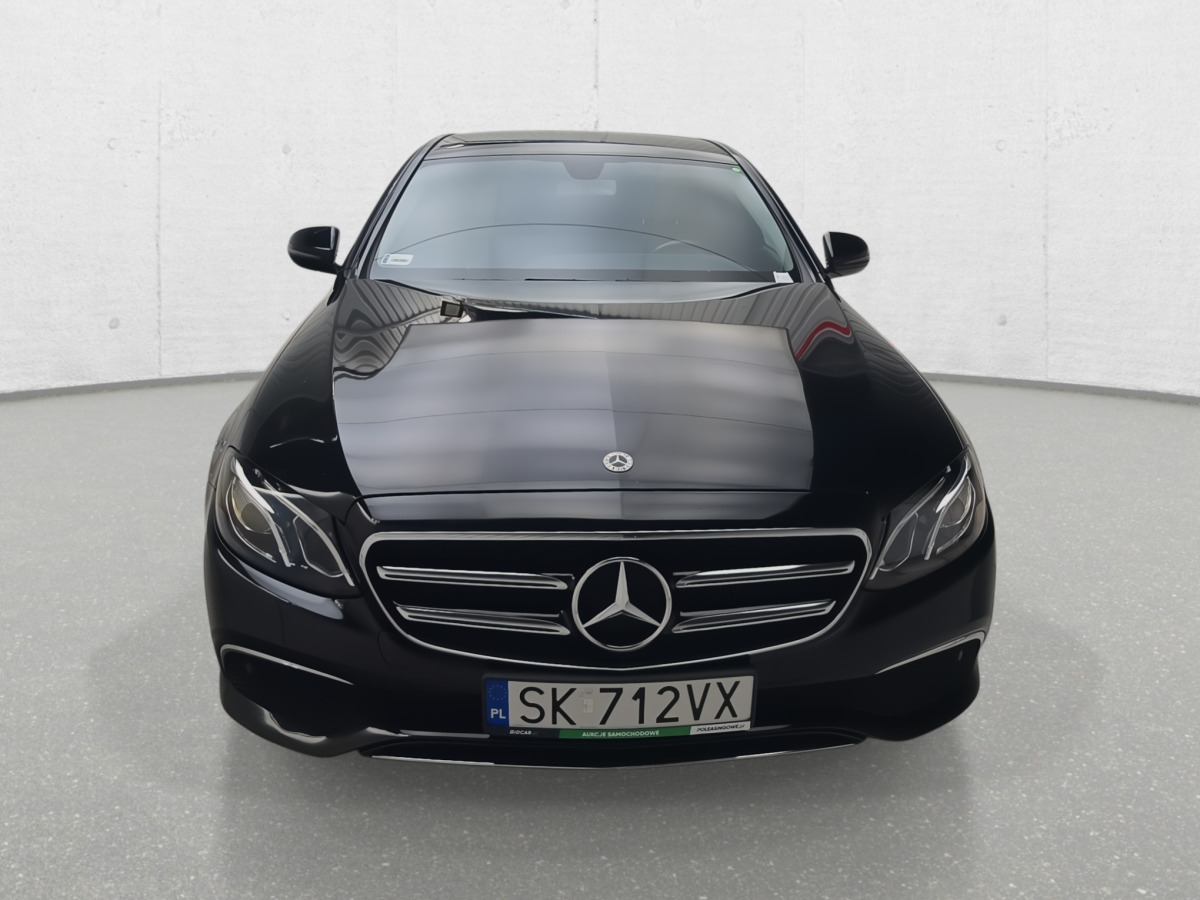 MERCEDES BENZ E 200 SEDAN - Sedaan: pilt 3 MERCEDES BENZ E 200 SEDAN - Sedaan: pilt 3