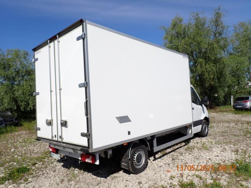 MERCEDES BENZ SPRINTER KONTENER - Tarbesõiduk furgoon: pilt 4 MERCEDES BENZ SPRINTER KONTENER - Tarbesõiduk furgoon: pilt 4