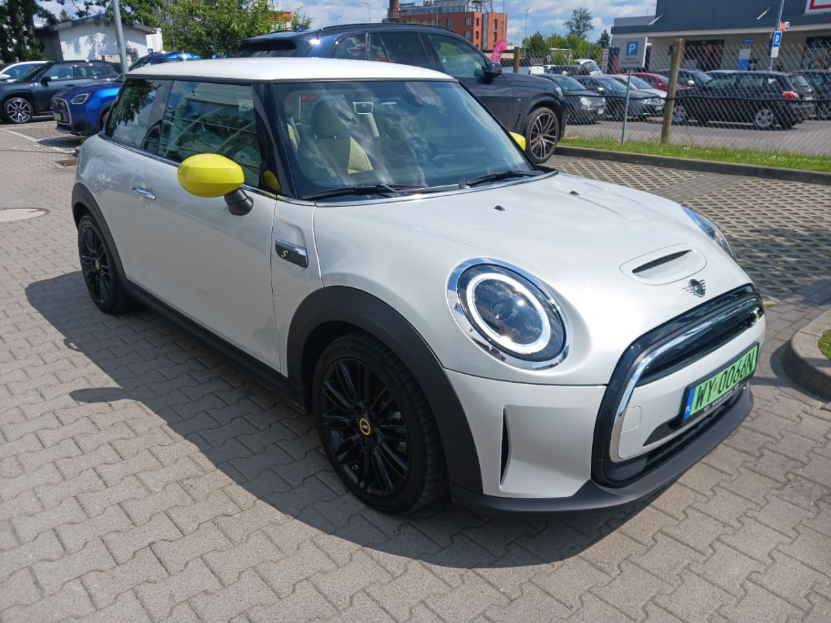 MINI Cooper SE Classic Trim HATCHBACK - Luukpära: pilt 1 MINI Cooper SE Classic Trim HATCHBACK - Luukpära: pilt 1