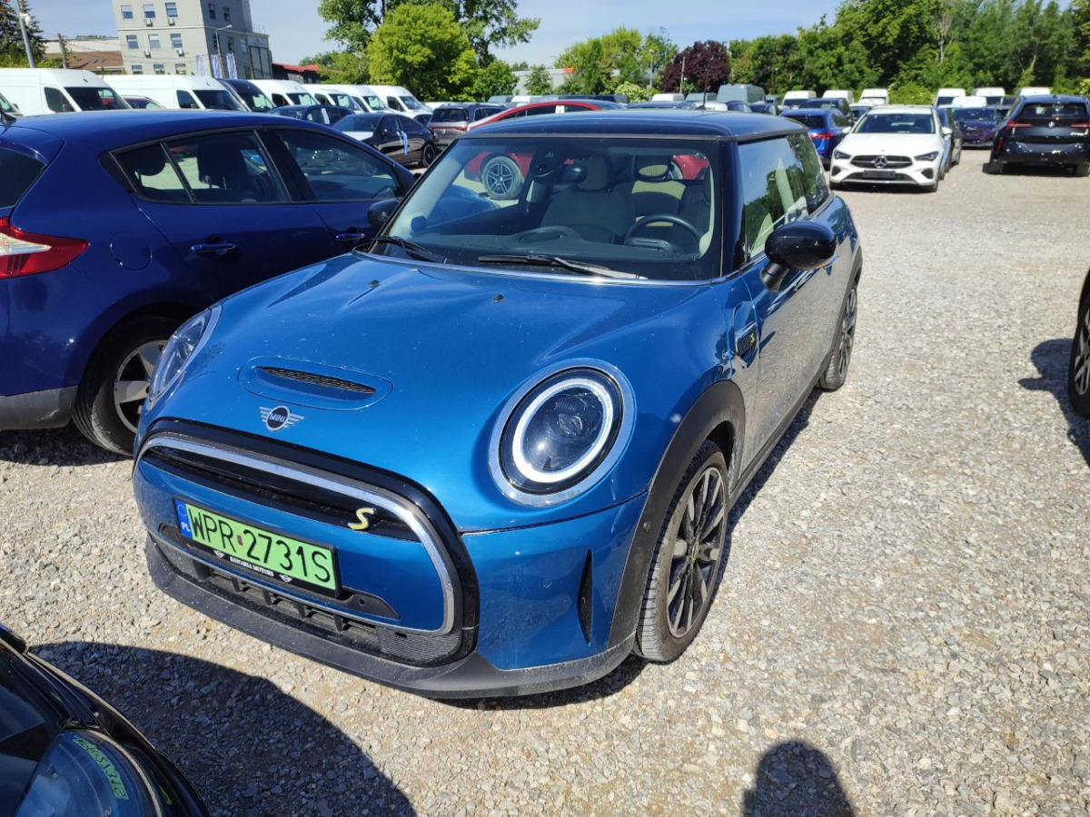 MINI Cooper SE HATCHBACK - Luukpära: pilt 2 MINI Cooper SE HATCHBACK - Luukpära: pilt 2