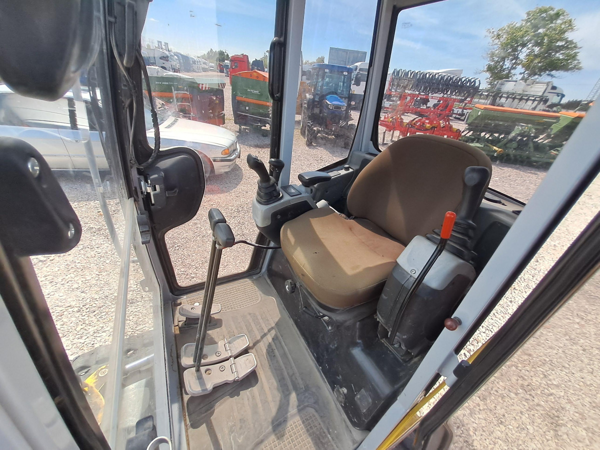 Minikoparka WACKER NEUSON ET24 - 2022 - 2,7t - 13,8kW - Świder - Miniekskavaator: pilt 5 Minikoparka WACKER NEUSON ET24 - 2022 - 2,7t - 13,8kW - Świder - Miniekskavaator: pilt 5