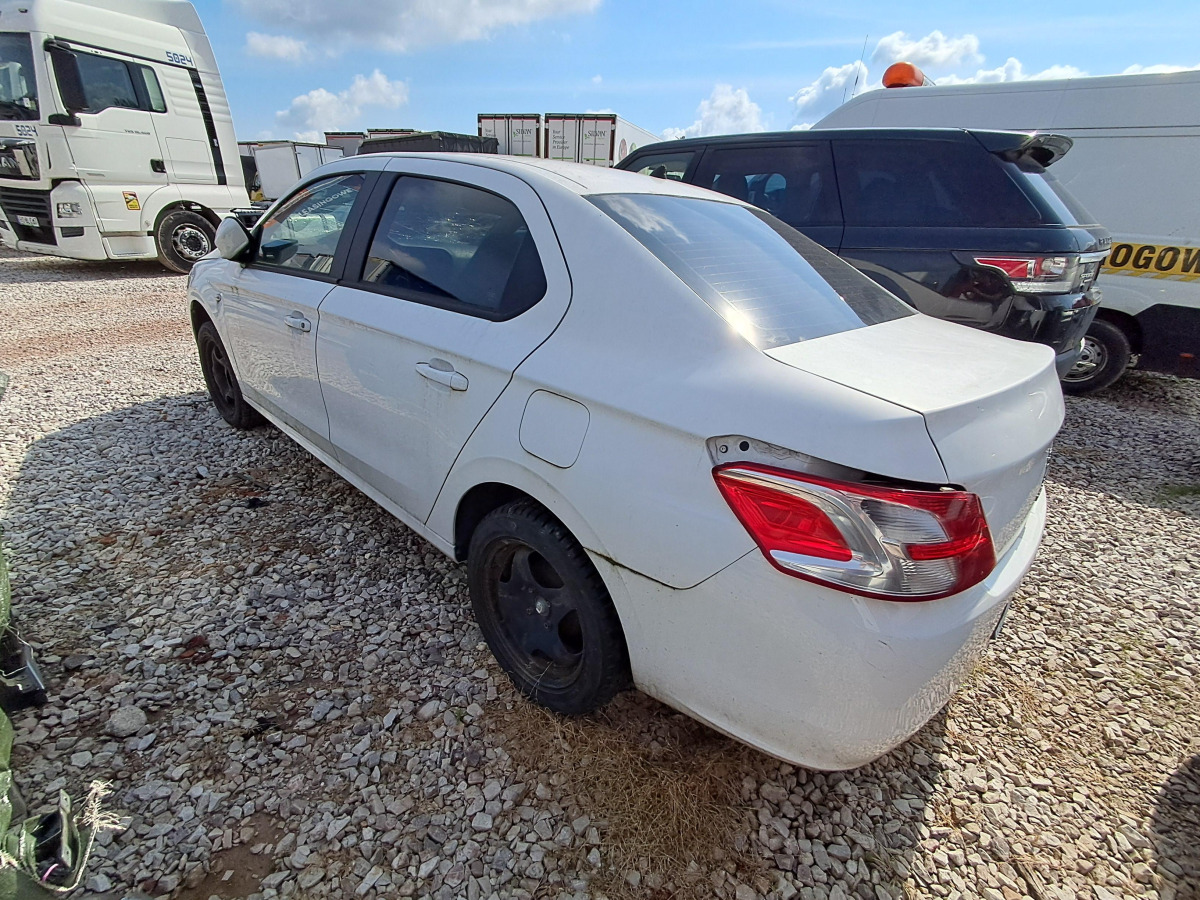 PEUGEOT 301 SEDAN - Sedaan: pilt 5 PEUGEOT 301 SEDAN - Sedaan: pilt 5