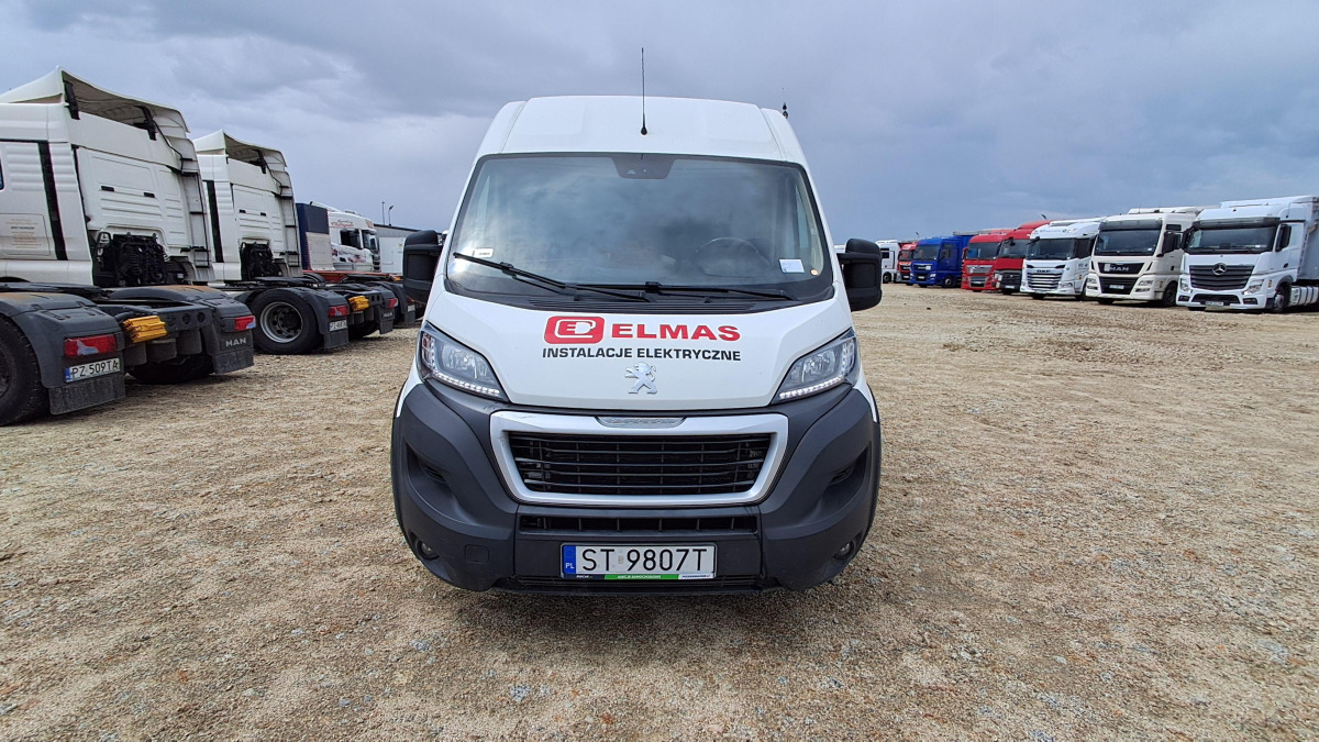 PEUGEOT BOXER BRYGADÓWKA - Meeskonnaauto: pilt 2 PEUGEOT BOXER BRYGADÓWKA - Meeskonnaauto: pilt 2