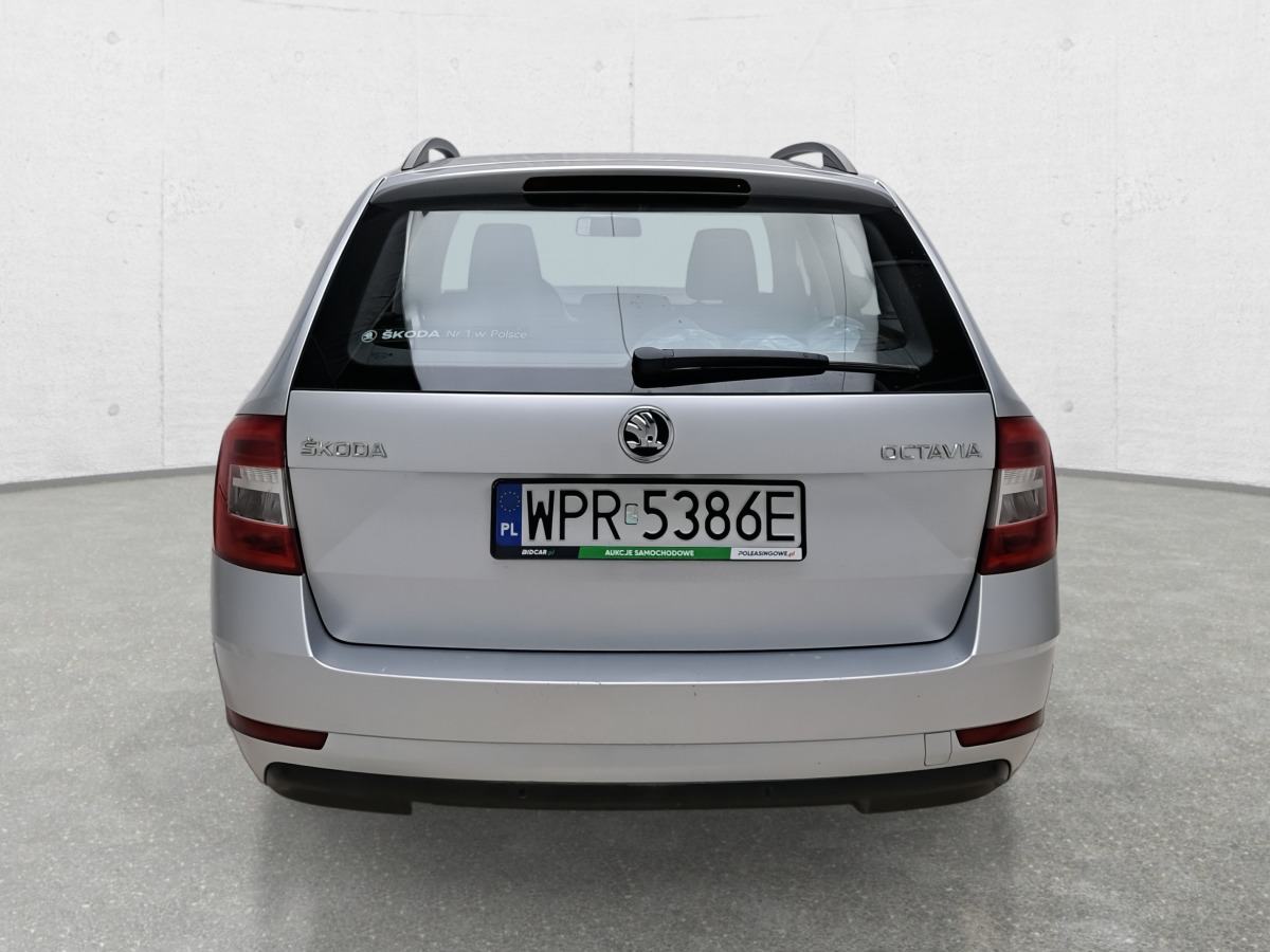 Auto SKODA OCTAVIA KOMBI: pilt 7