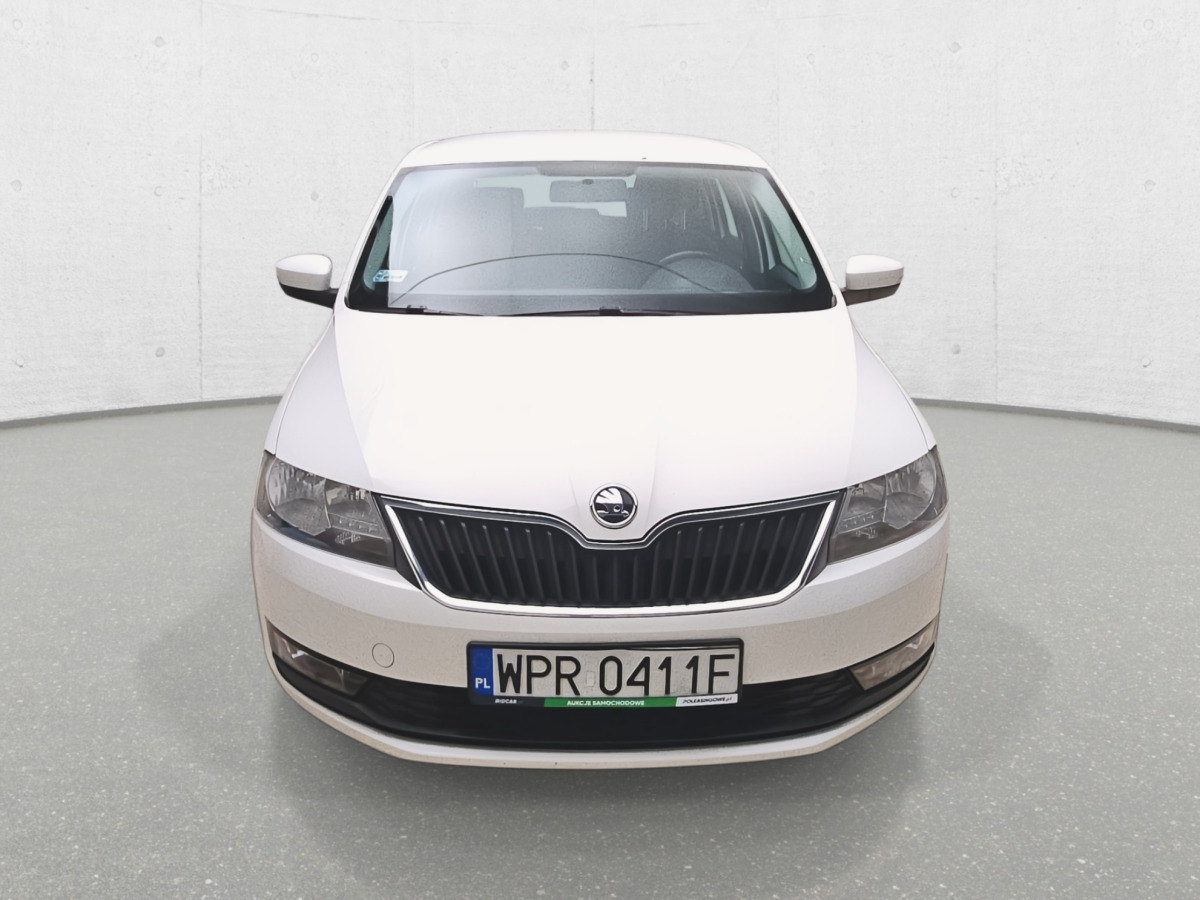 SKODA RAPID KOMBI - Auto: pilt 3 SKODA RAPID KOMBI - Auto: pilt 3