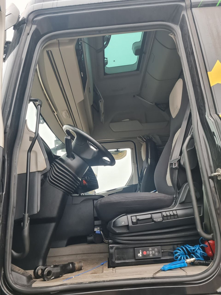 FORD F-MAX CIĄGNIK SIODŁOWY - Sadulveok: pilt 5 FORD F-MAX CIĄGNIK SIODŁOWY - Sadulveok: pilt 5