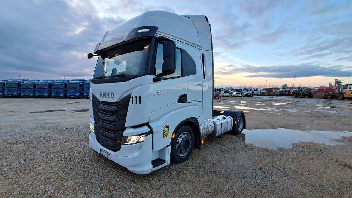 IVECO AS440ST/FP LT CIĄGNIK SIODŁOWY - Sadulveok: pilt 3 IVECO AS440ST/FP LT CIĄGNIK SIODŁOWY - Sadulveok: pilt 3