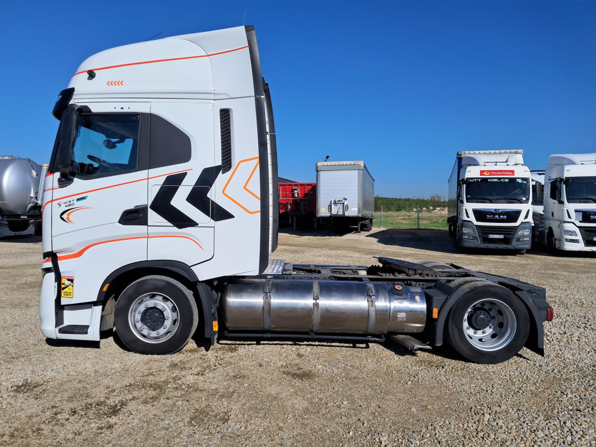IVECO AS440ST/FP LT LNG CIĄGNIK SIODŁOWY - Sadulveok: pilt 4 IVECO AS440ST/FP LT LNG CIĄGNIK SIODŁOWY - Sadulveok: pilt 4