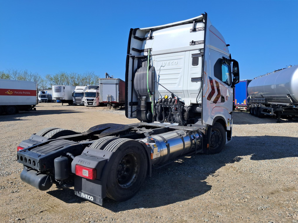 IVECO AS440ST/FP LT LNG CIĄGNIK SIODŁOWY - Sadulveok: pilt 5 IVECO AS440ST/FP LT LNG CIĄGNIK SIODŁOWY - Sadulveok: pilt 5