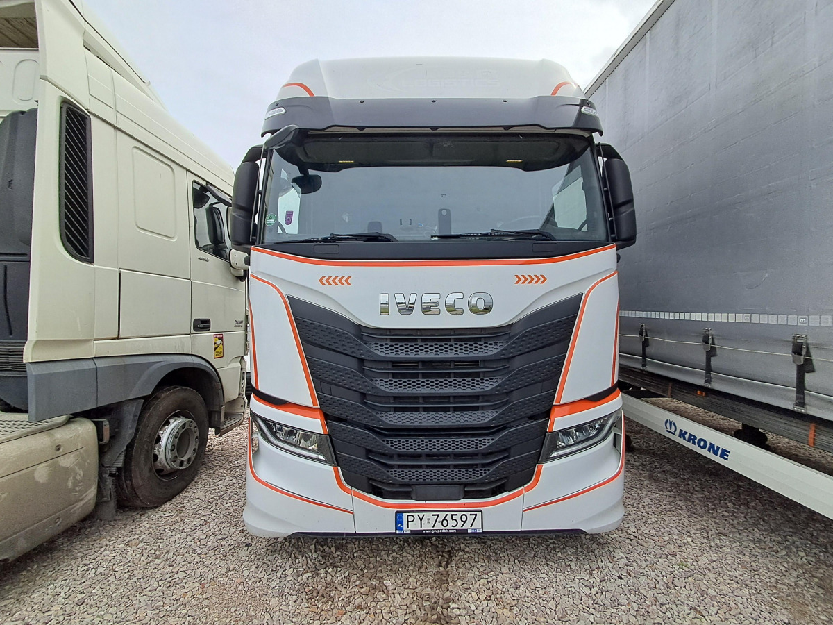 IVECO AS440ST/FP LT LNG CIĄGNIK SIODŁOWY - Sadulveok: pilt 2 IVECO AS440ST/FP LT LNG CIĄGNIK SIODŁOWY - Sadulveok: pilt 2