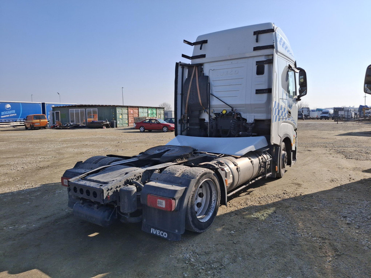 IVECO AS440ST/FP LT LNG CIĄGNIK SIODŁOWY - Sadulveok: pilt 5 IVECO AS440ST/FP LT LNG CIĄGNIK SIODŁOWY - Sadulveok: pilt 5