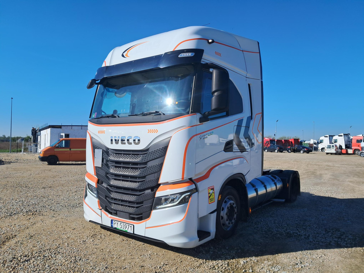 IVECO AS440ST/FP LT LNG CIĄGNIK SIODŁOWY - Sadulveok: pilt 3 IVECO AS440ST/FP LT LNG CIĄGNIK SIODŁOWY - Sadulveok: pilt 3