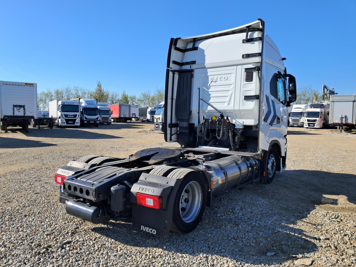 IVECO AS440ST/FP LT LNG CIĄGNIK SIODŁOWY - Sadulveok: pilt 5 IVECO AS440ST/FP LT LNG CIĄGNIK SIODŁOWY - Sadulveok: pilt 5